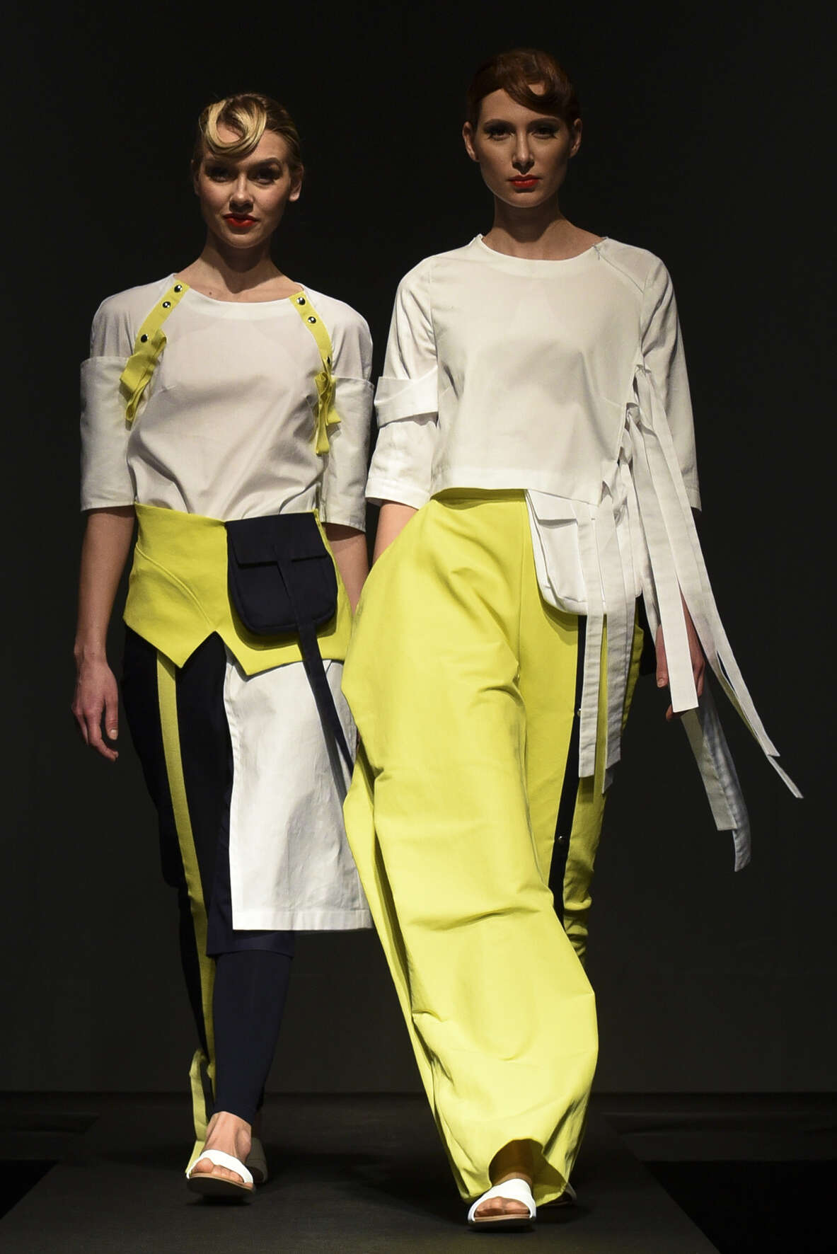 09 Kaja Cotar modna revija bauhaus MOB MOB 4c Sabina Puc Natasa Grcar Napast 2019 foto Luka Kirn 4d